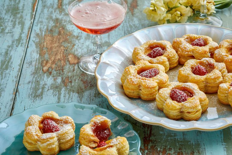 Strawberry-Gouda Flower Pastries